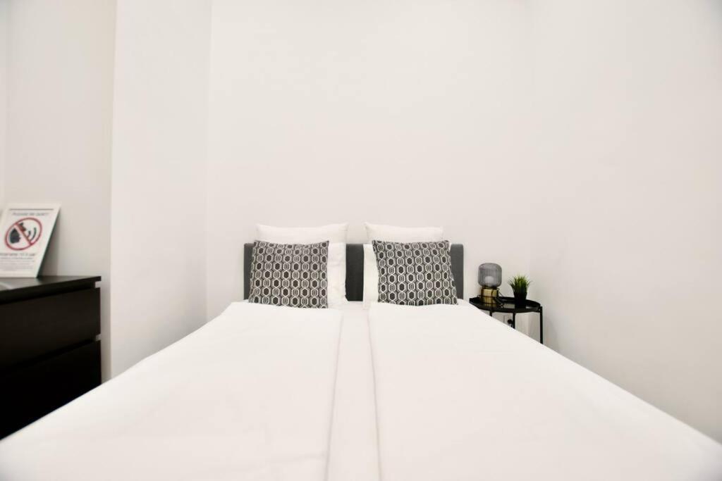 Standard Apartment By Hi5-St. King Mini Studio Budapeşte Dış mekan fotoğraf